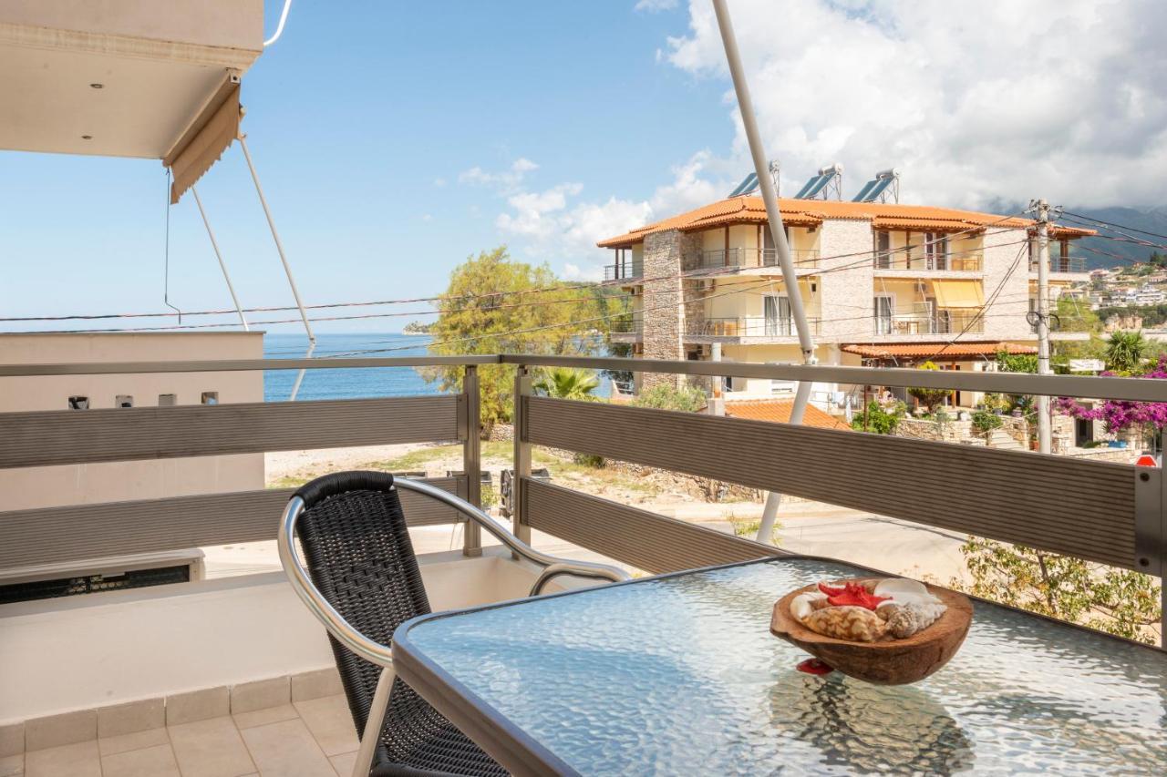 Sea Apartments Himare Exterior foto